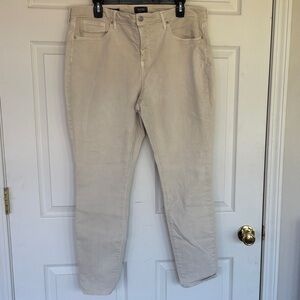 NYDJ Skinny Jeans in Light Beige